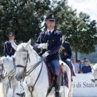 IN PIAZZA – Fanfara della Polizia a cavallo per la festa di San Michele